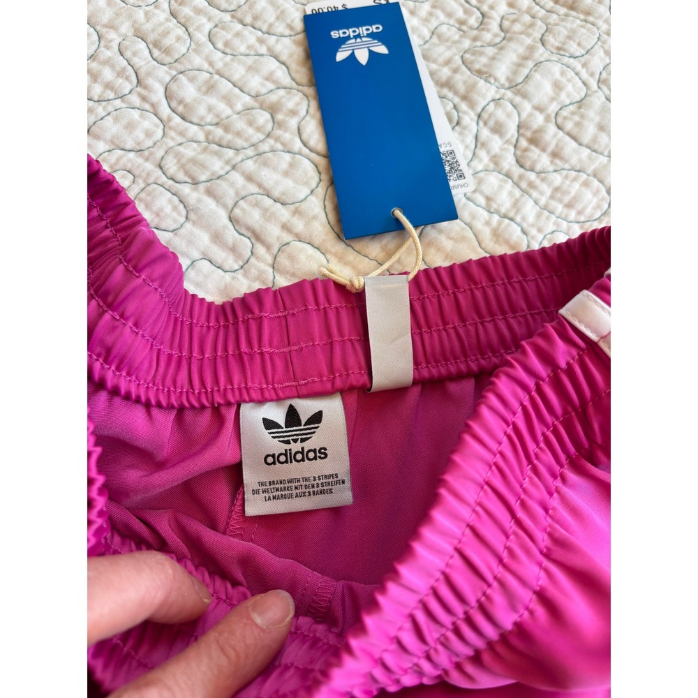 Adidas Originals Women's Pink 3-Stripe Shorts Trefoil Logo Size XS - Picture 3 of 4
